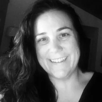 Portrait of Heidi Rovig